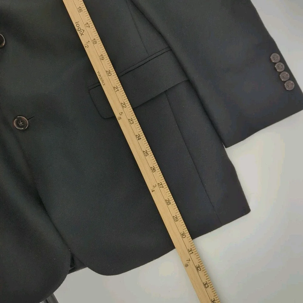 Hart Schaffner Marx this item